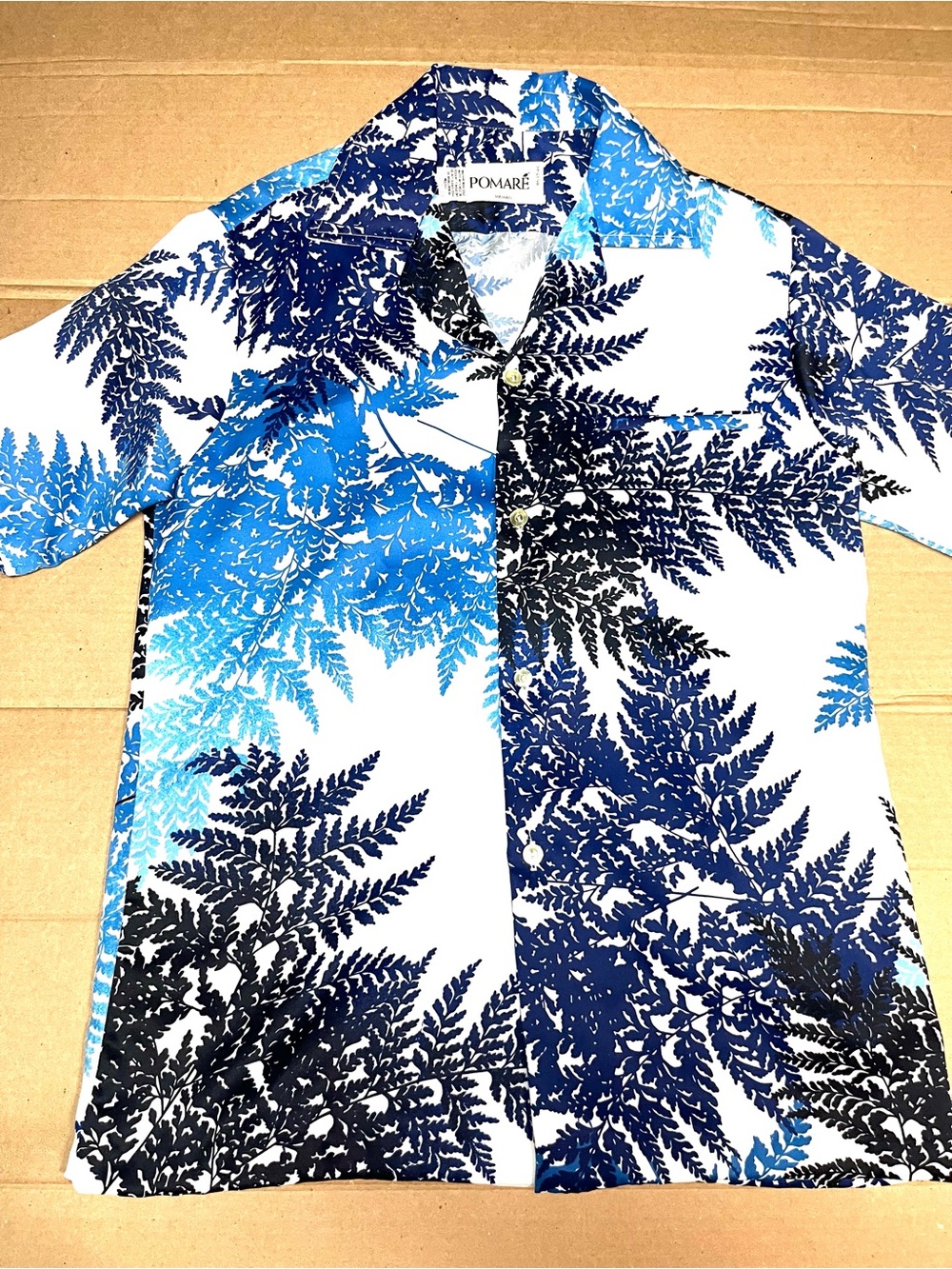 Pomaré Men's Blue Fern Print Short-Sleeve Button-Down Shirt